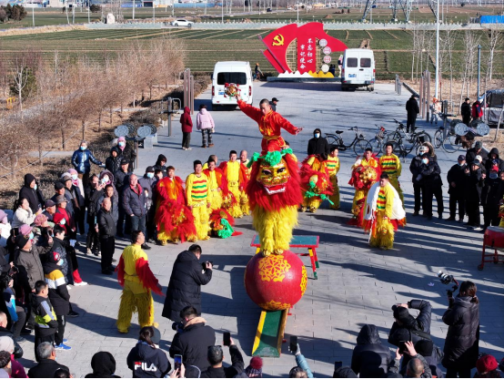保定徐水区：北里舞狮庆新春