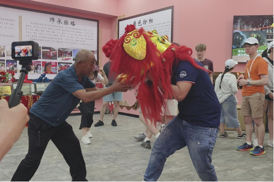 保定徐水：“舞狮之乡”迎“远”客_fororder_保定徐水：“舞狮之乡”迎“远”客docx171
