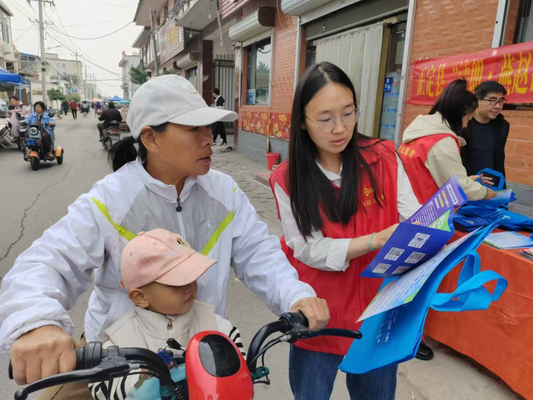 石家庄市正定县委网信办开展“清朗·燕赵净网2024”网络生态治理主题宣传进农村活动