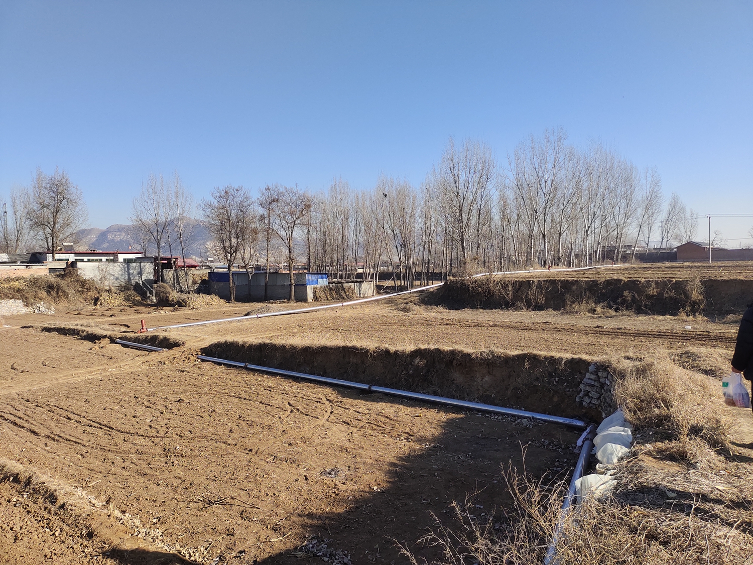 保定市满城区：守护好地下“生命动脉”_fororder_满城区神星镇荆山村输水管道 摄影 冉双印