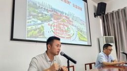 带着家乡文化去报到！望都学子喜收“文化开学大礼包”