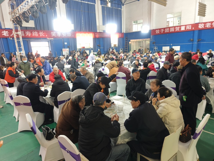 高碑店重阳敬老活动丰富多彩_fororder_微信图片_20251029105504_1279_126