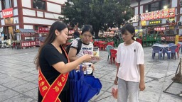 我为环保作贡献丨保定市满城区：流动普法进夜市 守护绿色烟火气