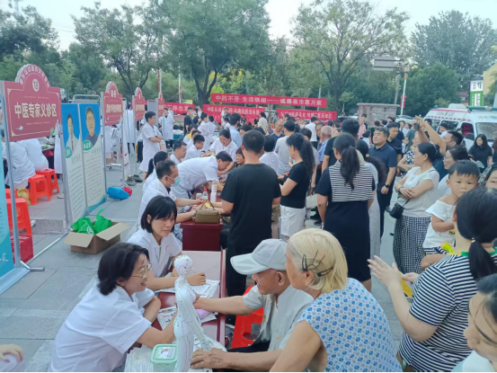 肥乡：“人才夜市+中医药夜市” 为夏夜注入别样活力_fororder_肥乡：“人才夜市+中医药夜市” 为夏夜注入别样活力1084