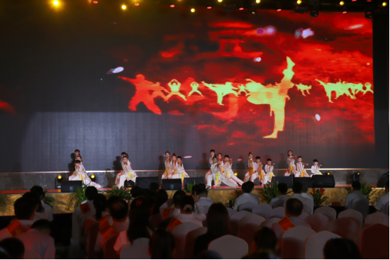 河北孟村：庆祝教师节 致敬教育家精神_fororder_国际在线 河北孟村：庆祝教师节 致敬教育家精神460