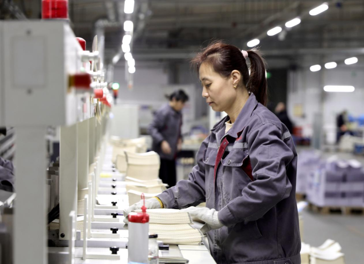 河北肃宁：出版印刷产业链提质升级 打造县域经济新引擎_fororder_图片 1