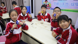 河北沧州：本草遇书香 岐黄润童心
