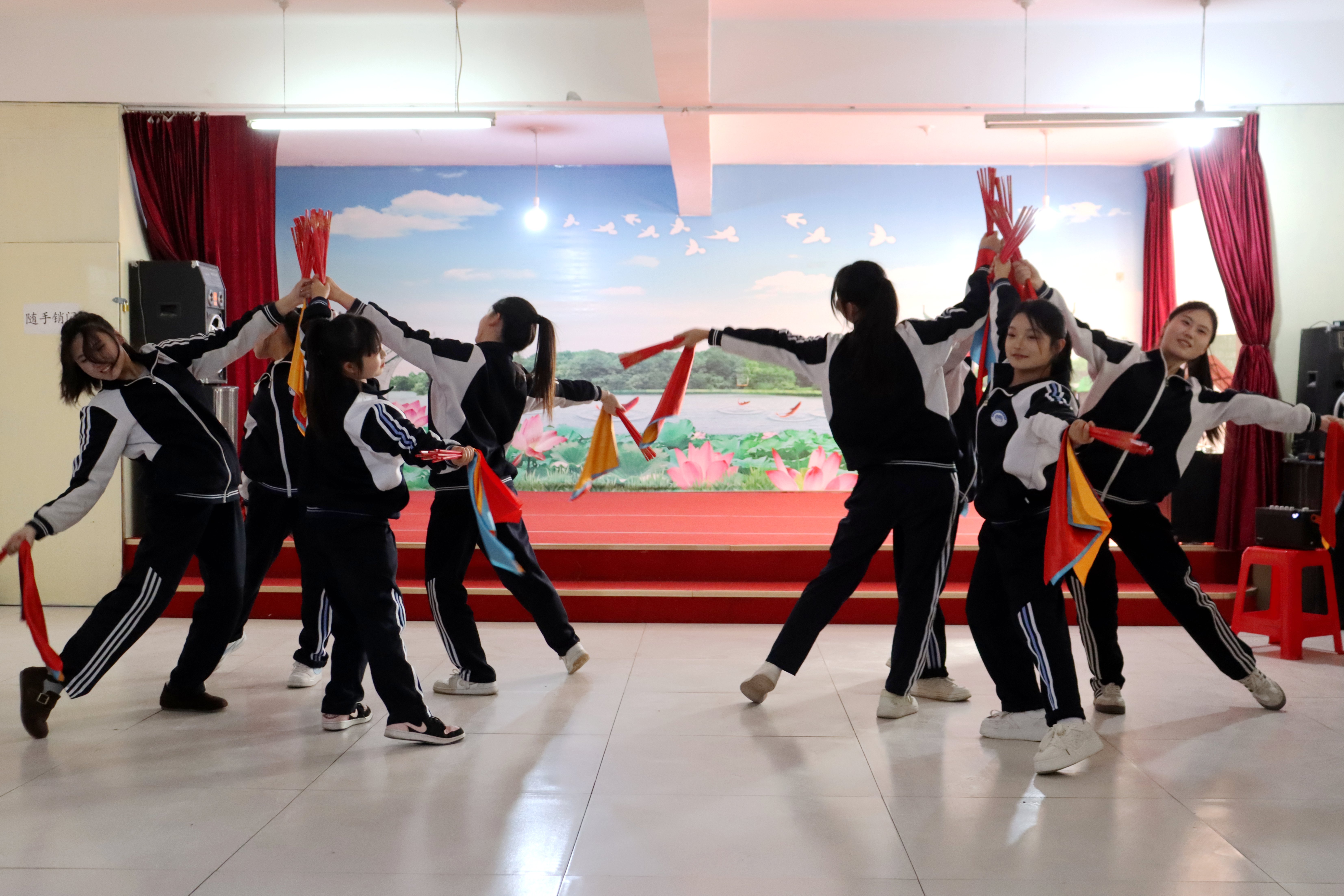 河北献县：青春暖夕阳 敬老传真情_fororder_image001