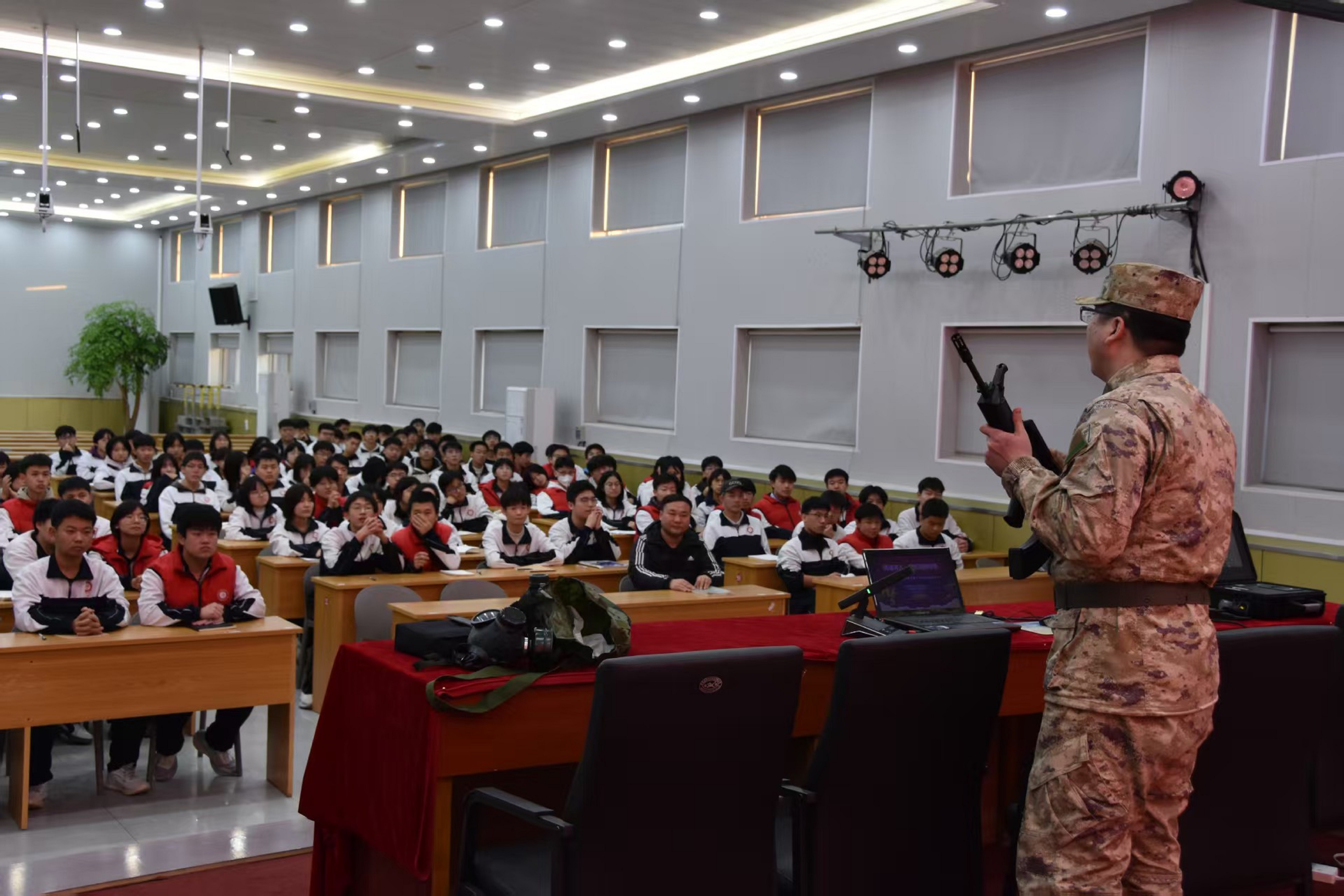 保定博野：开展国防教育暨征兵宣传进校园活动_fororder_3