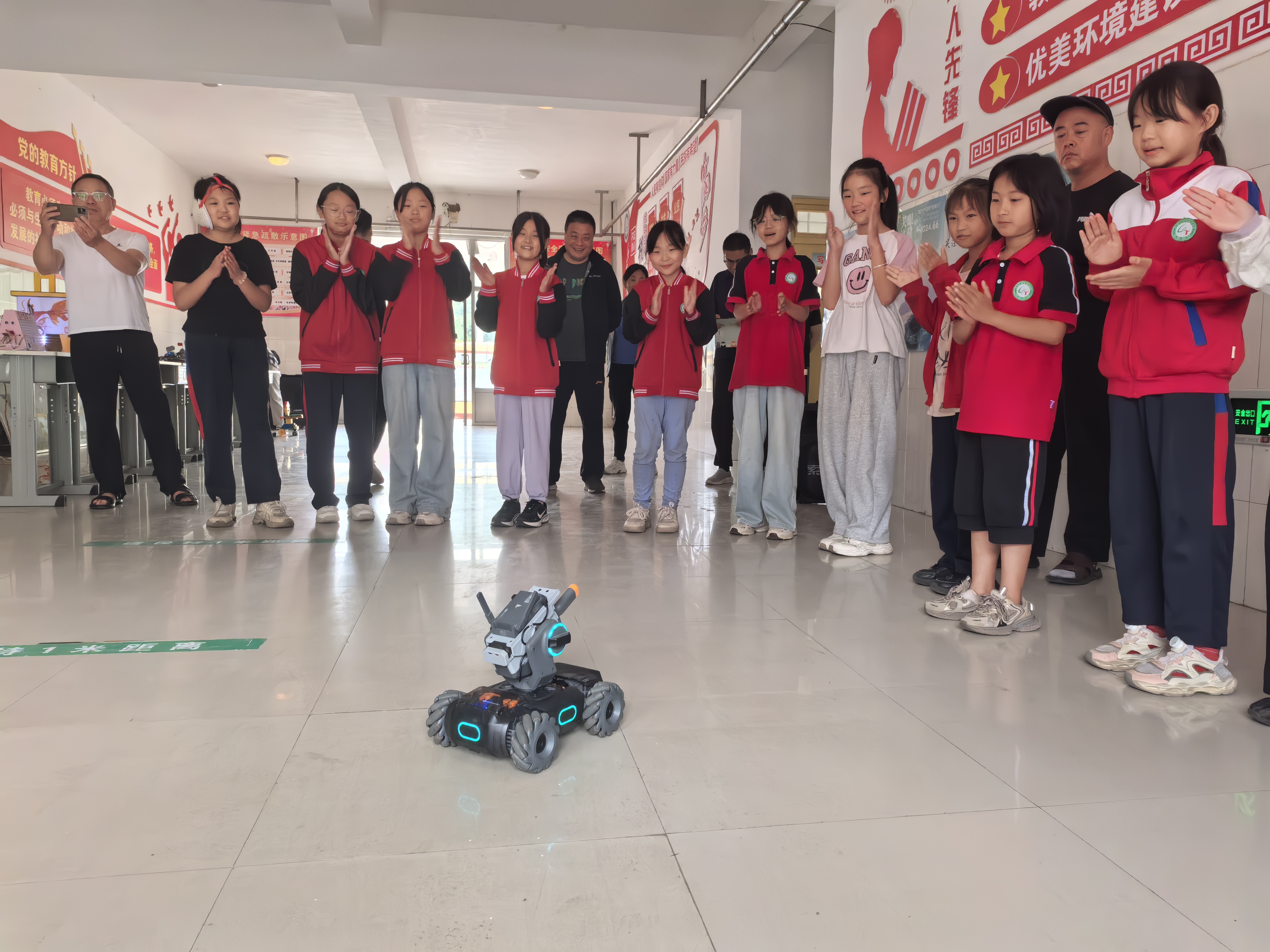 保定市满城区：科学防治美国白蛾 让公园绿意永驻_fororder_科普进校园活动现场 摄影 陈璐