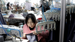 河北肃宁：针纺服装产业开足马力 冲刺首季“开门红”