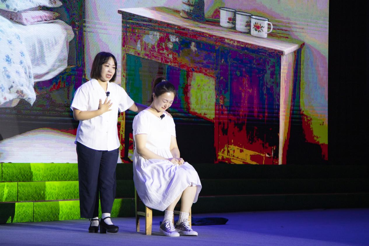 河北青县：原创朗诵剧《遇见·俊秀》首演 以榜样力量厚植师德沃土_fororder_31