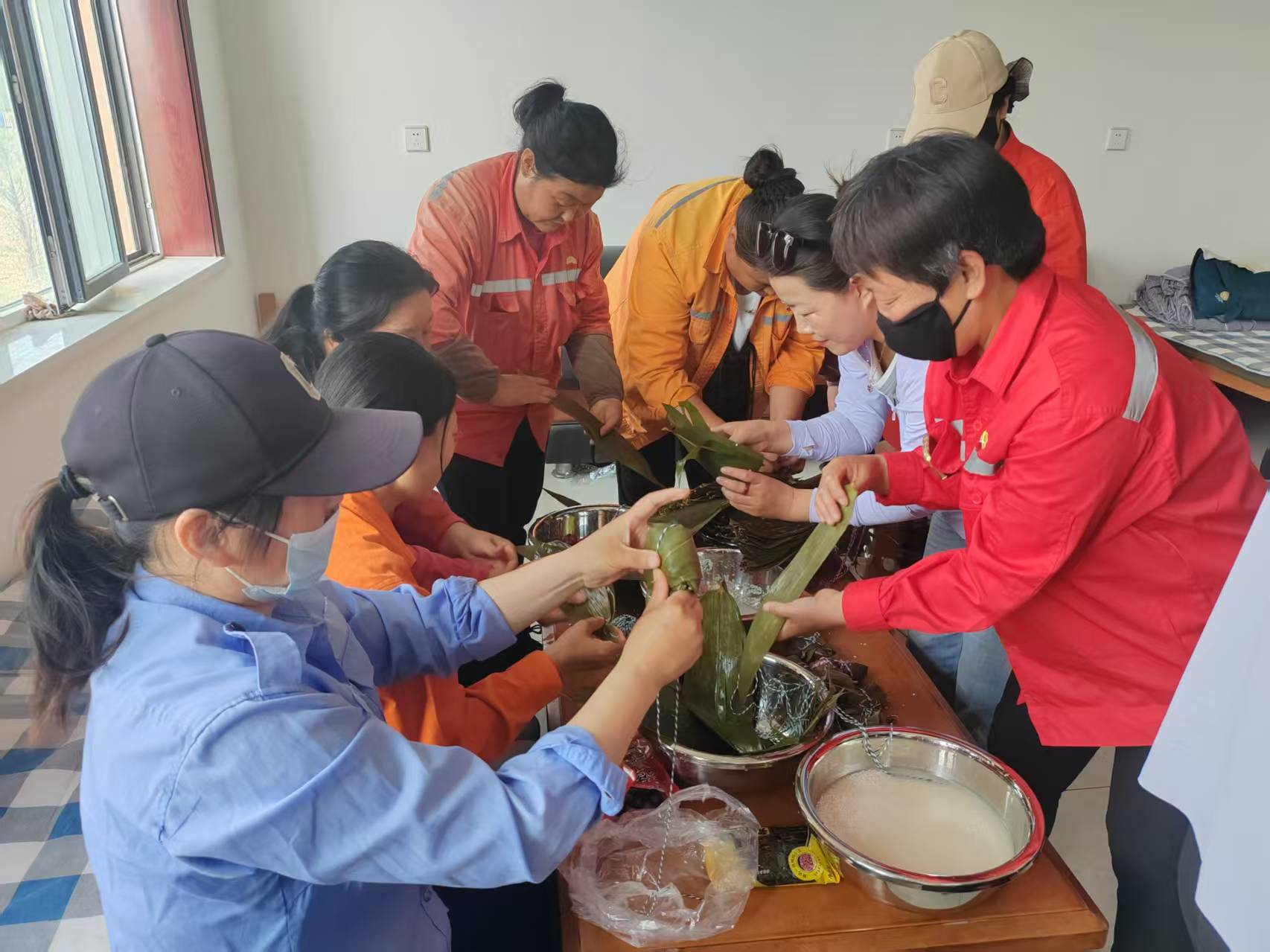 粽香情浓满城芳 多彩活动传文明---河北沧州南大港举办庆端午系列活动_fororder_图片 2