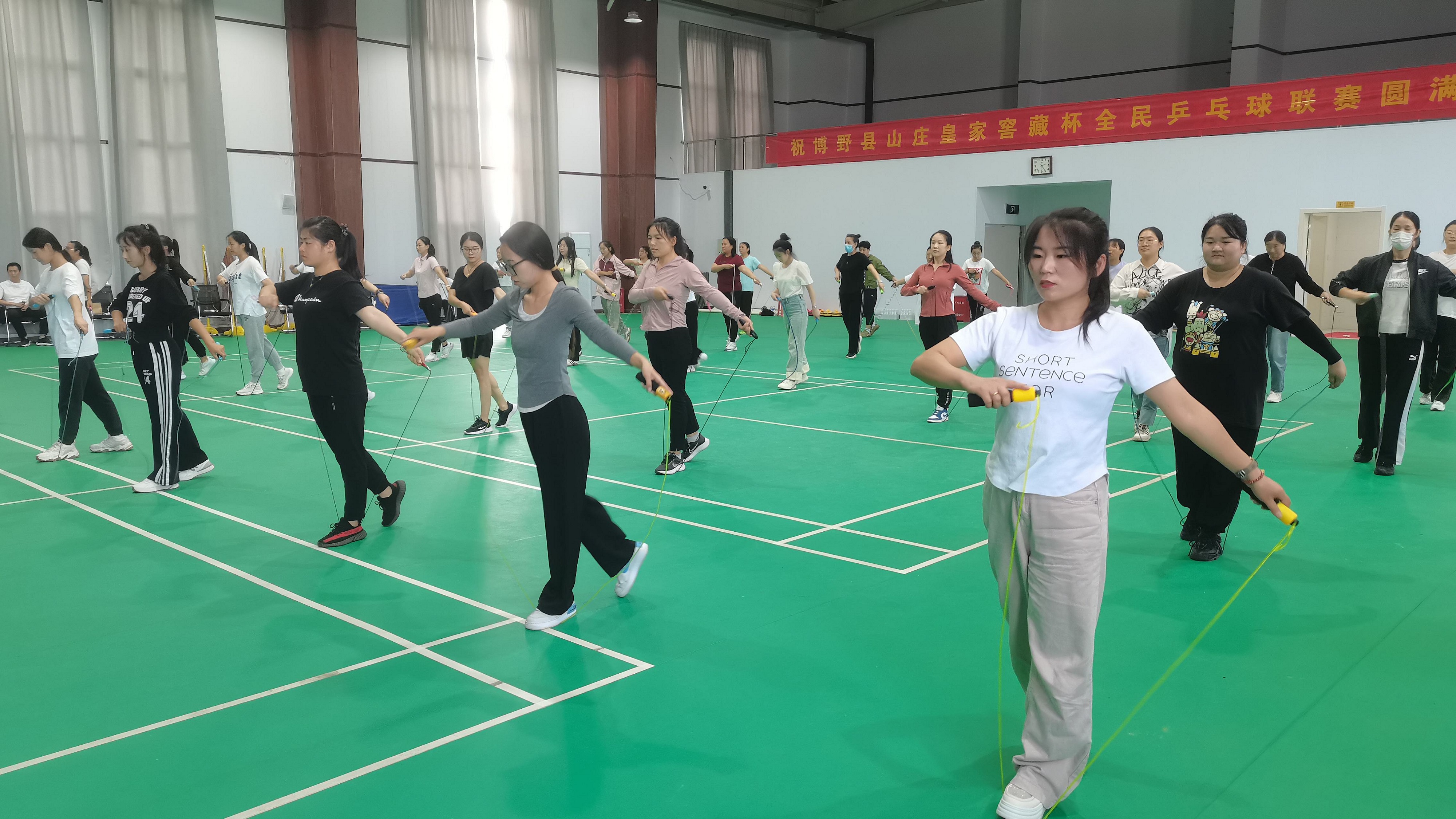 保定博野:开展中小学体育教师跳绳技能培训