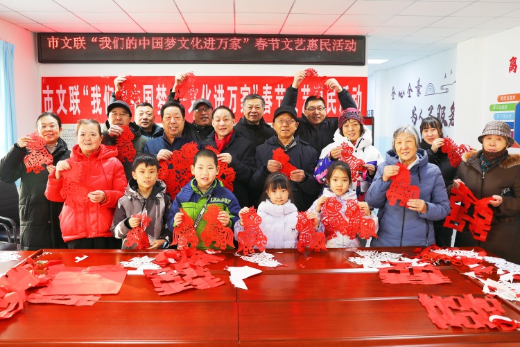 河北张家口：马年新春 “马上有福”_fororder_12e375cd8a5b133a6816e0cfc7d27809