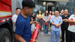 以练筑防 以演护航！保定满城经开区消防安全应急演练筑牢园区安全屏障