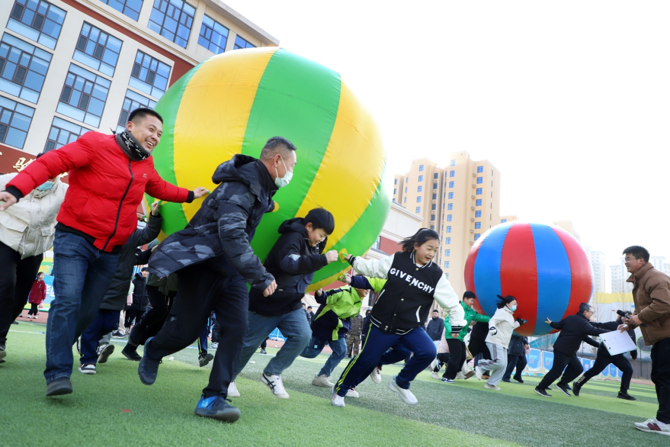 沧州市举办首届社区运动会