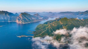 夏日长城云海如画