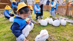 萌宠“零距离” 童趣满乐园——唐县第八幼儿园骏景园开展“萌宠乐园”参观活动