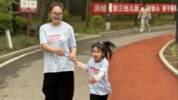 保定市满城区：爱润童心 亲子健康行