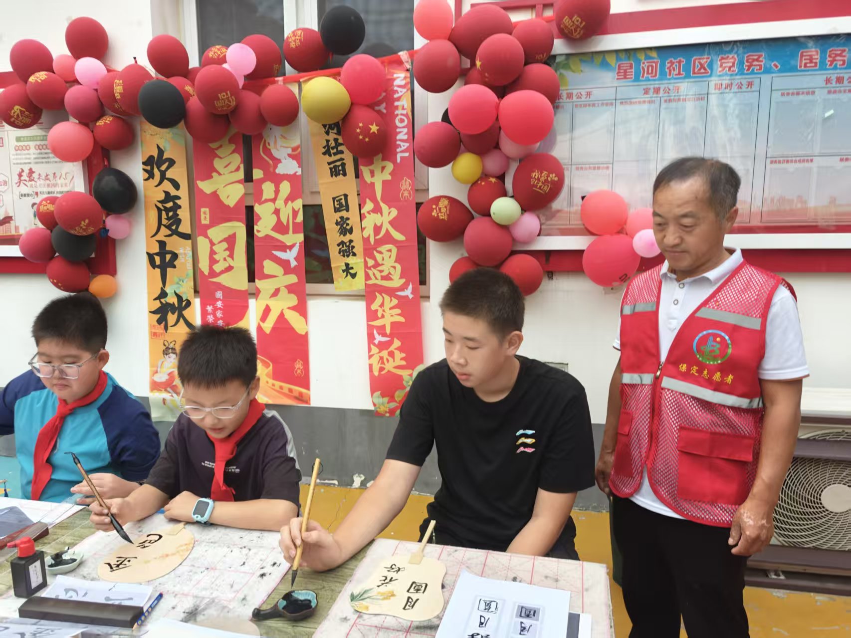图片默认标题_fororder_满城区星河社区文化志愿服务活动现场 摄影 李倩