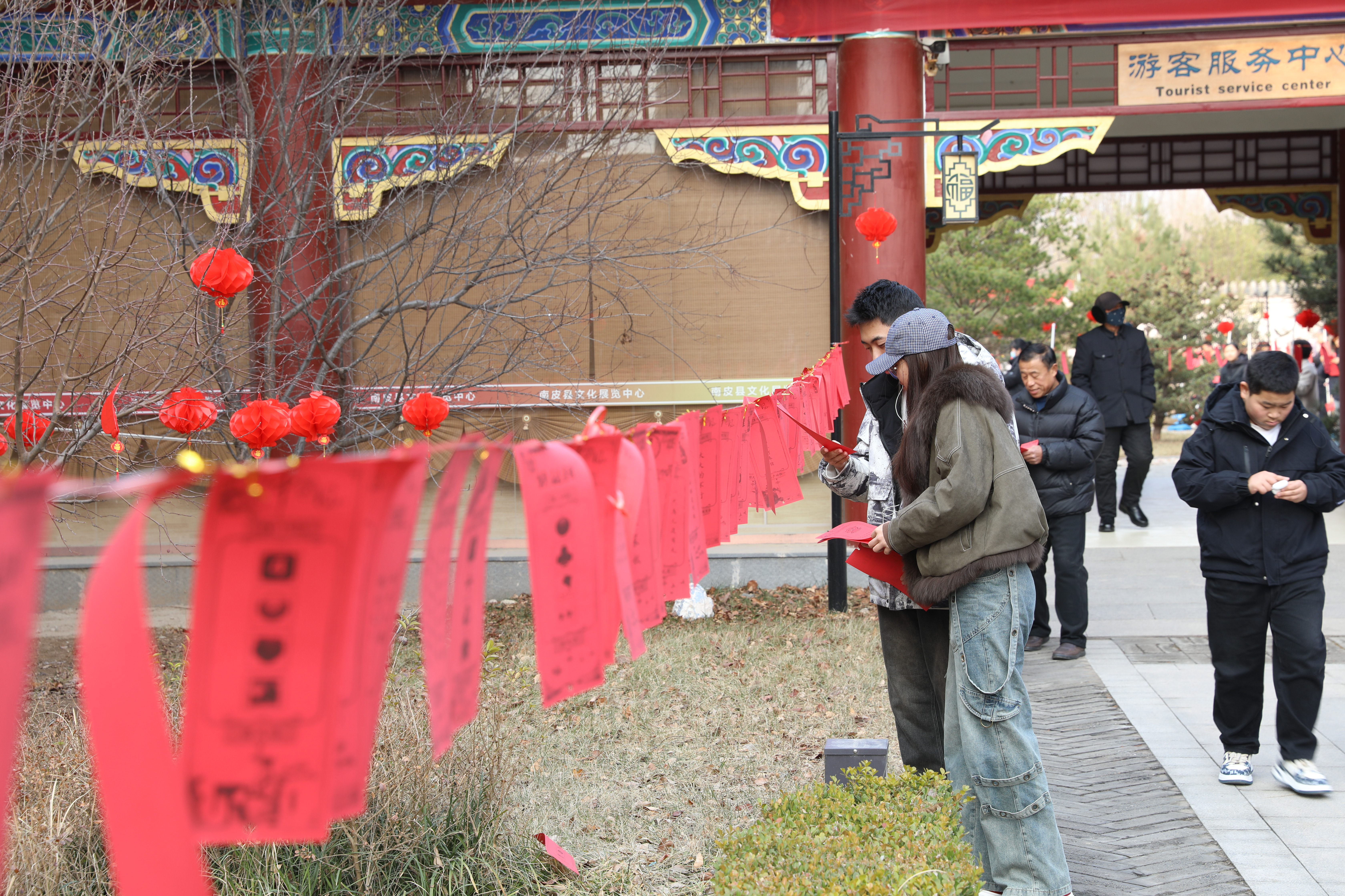 连续11届 河北南皮猜灯谜活动让书香邂逅年味_fororder_图片 2