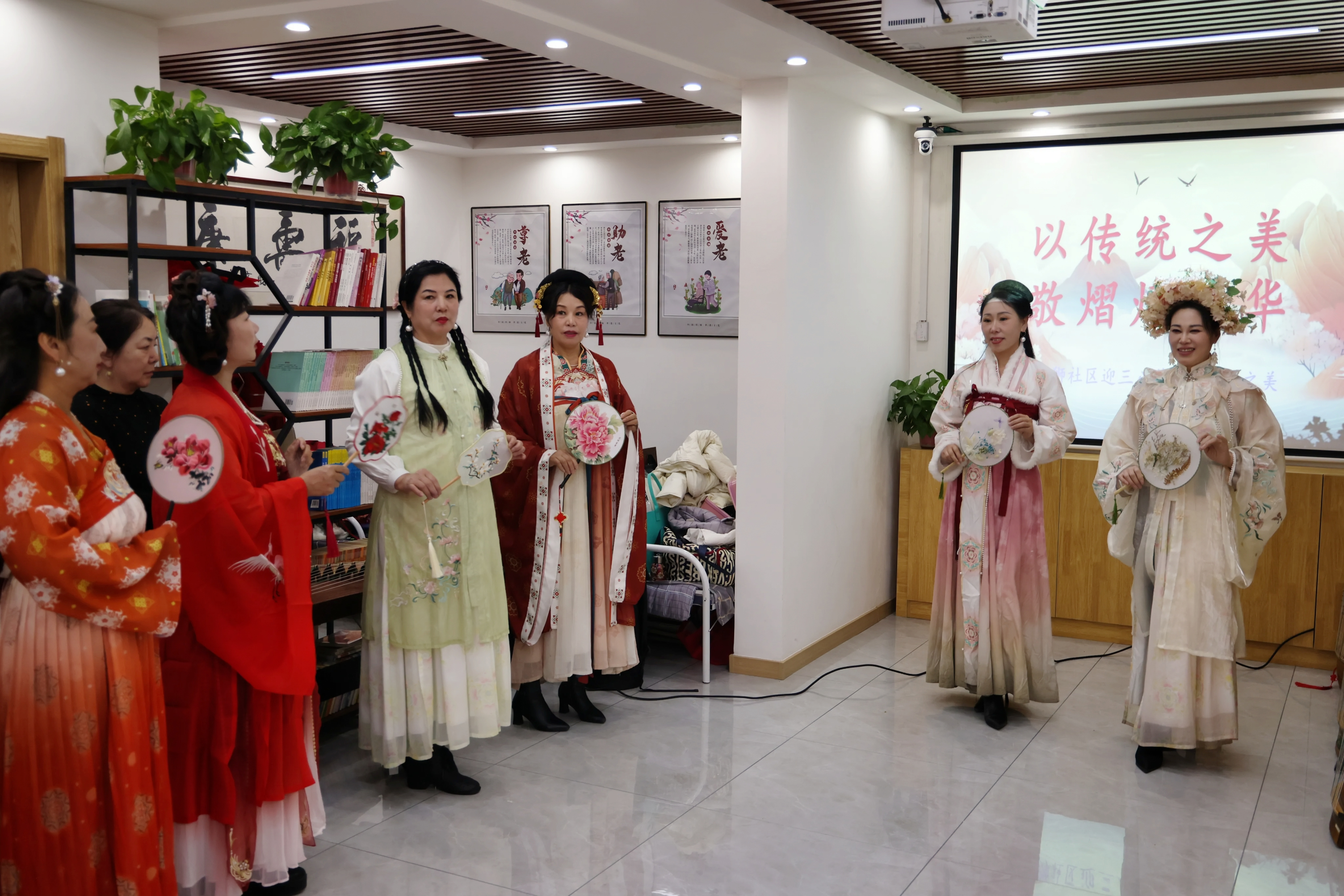 沧州市运河区：芳心传古韵 巾帼绽新颜_fororder_图片2