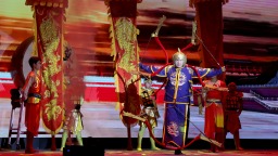 河北肃宁“武垣风”杂技展演启幕 百年杂技焕新韵