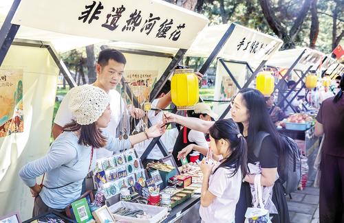 国庆中秋假期河北零售和餐饮消费金额同比增长3.96%