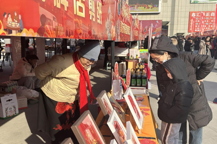 河北高碑店：迎新春年货大集热闹开市_fororder_图片 3