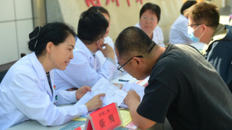 共享优质医疗资源 京津专家齐聚沧州开展义诊