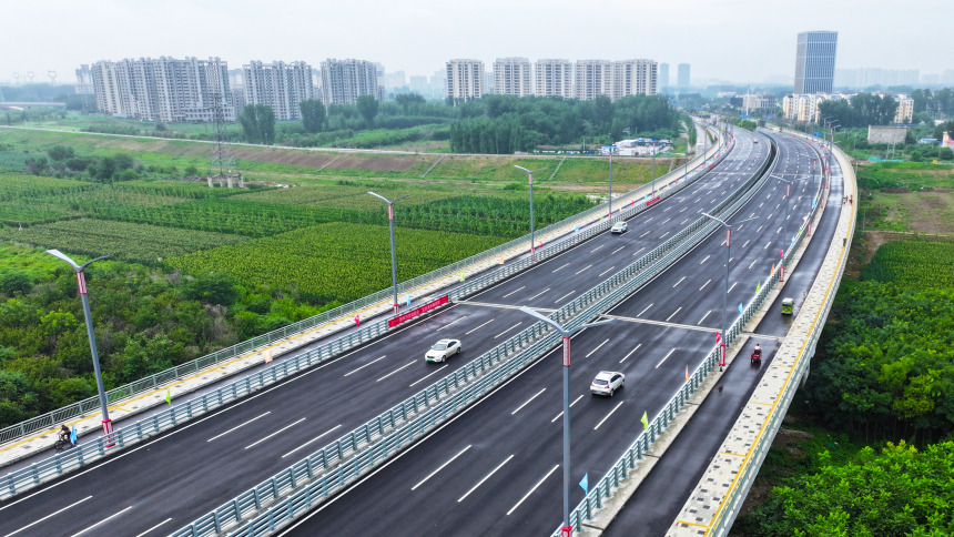 河北涿州：腾飞大街北延跨北拒马河大桥建成通车