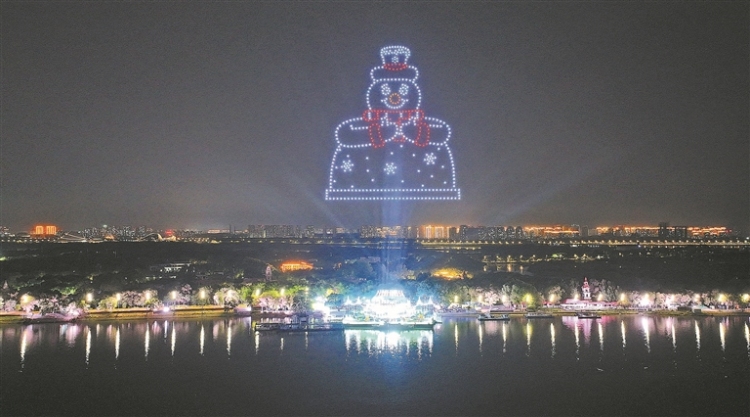 超炫！500架无人机点亮“尔滨”夜空