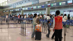 哈尔滨机场前五月旅客吞吐量突破1000万人次_fororder_1
