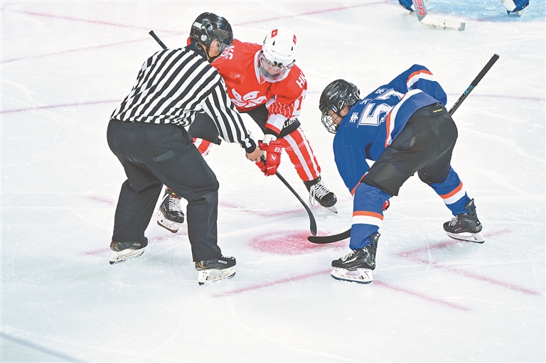 全国青少年男子冰球锦标赛开赛