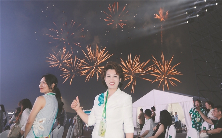 盛夏冰城奏响啤酒狂欢曲