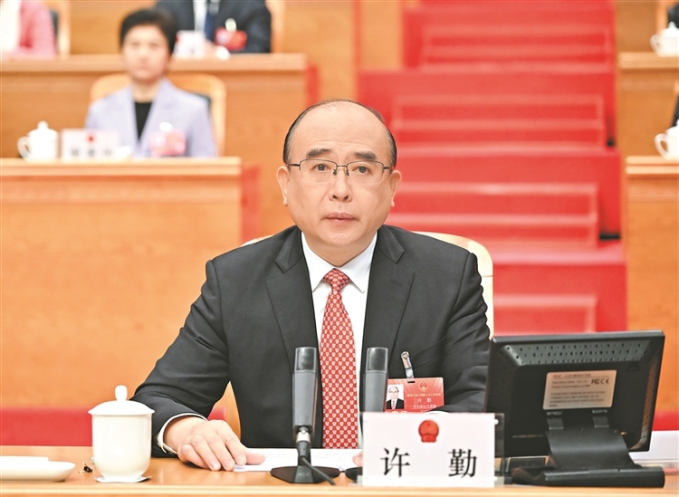 黑龍江省十四屆人大三次會議在哈開幕