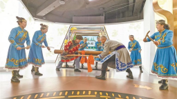 同江非遗数字体验馆里过大年