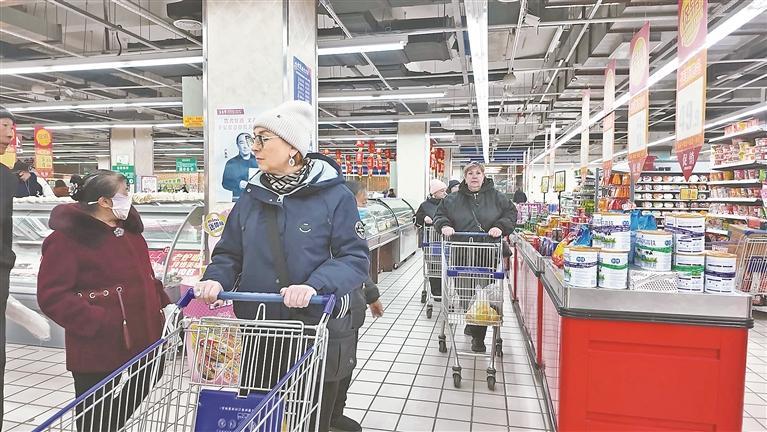 对俄免签政策试行 抚远再添新活力