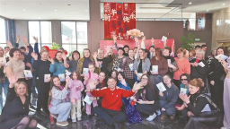 饶河县：跨境游迎来小高峰