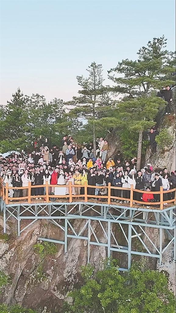伊春：夏季旅游的爆火密码