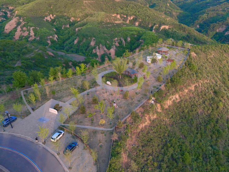 初夏打卡陕西宜川“彩虹通景公路”凤蟒路_fororder_图片2
