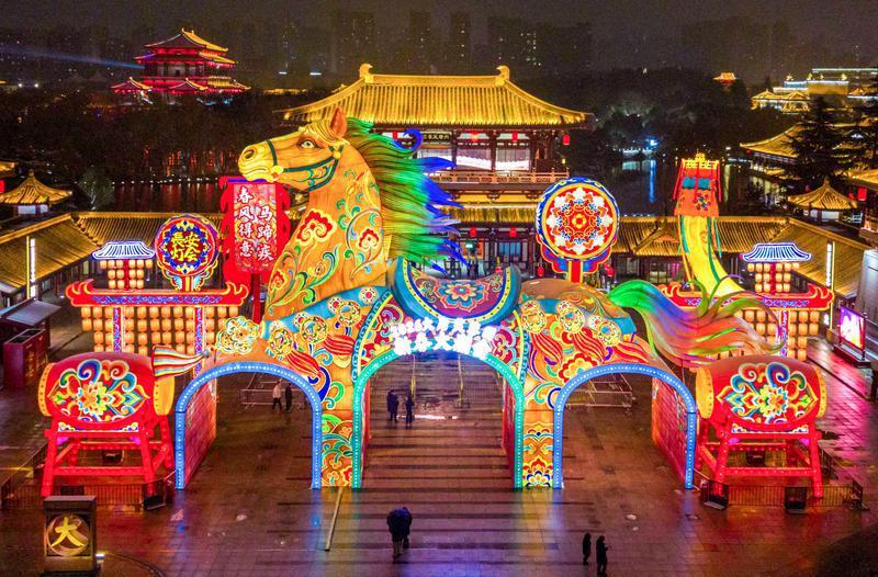 大唐芙蓉园赏“长安灯会” 将春节的仪式感和文化体验感全部拉满_fororder_微信图片_20260212085818_1218_356