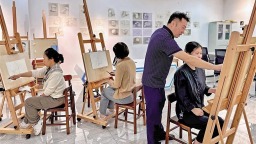多彩文化扮靓“塞上明珠”