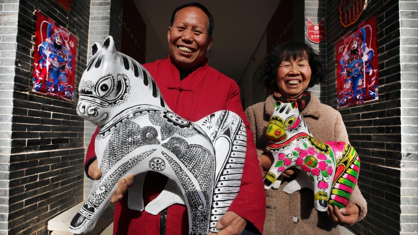 凤翔泥塑让年味“潮”起来