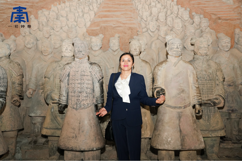 【组图】驻华外交官沉浸式体验兵马俑 文明对话续写丝路新篇_fororder_5