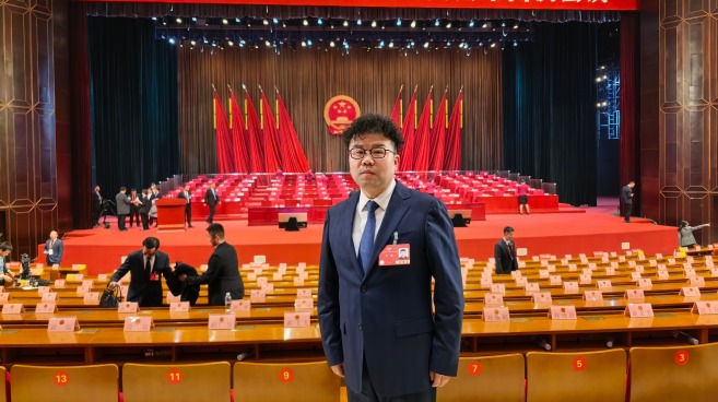 【两会Vlog】 陕西省政协委员史佳：不负重托 履职尽责 为陕西“十五五”规划建言献策_fororder_1