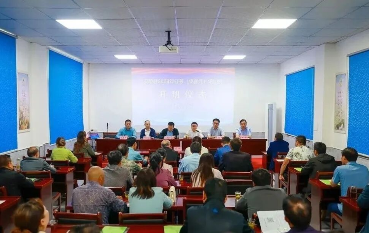 安康市农科院“三链融合” 催生“果蜜红”茶产业新赛道_fororder_图片3