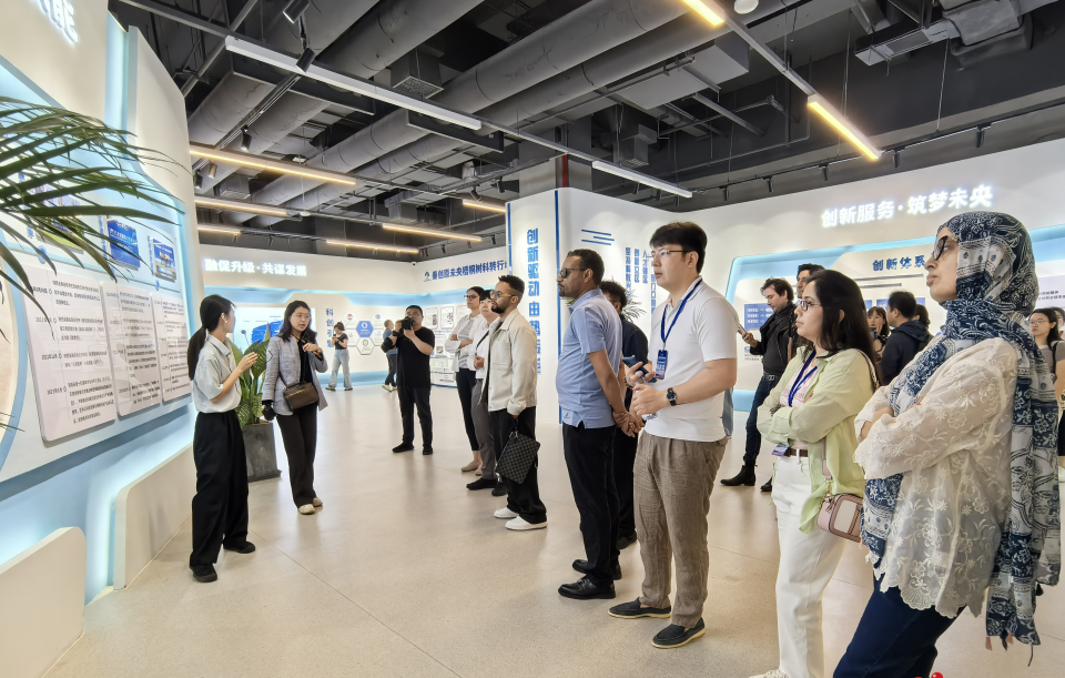 【组图丨在西安 看中国 外籍专家西安调研行】从科技、民生、金融看见城市发展缩影