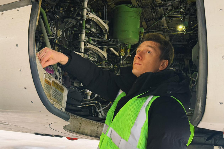 海航航空集团旗下长安航空：俄罗斯籍机长亚历山大·谢苗诺夫的中国年